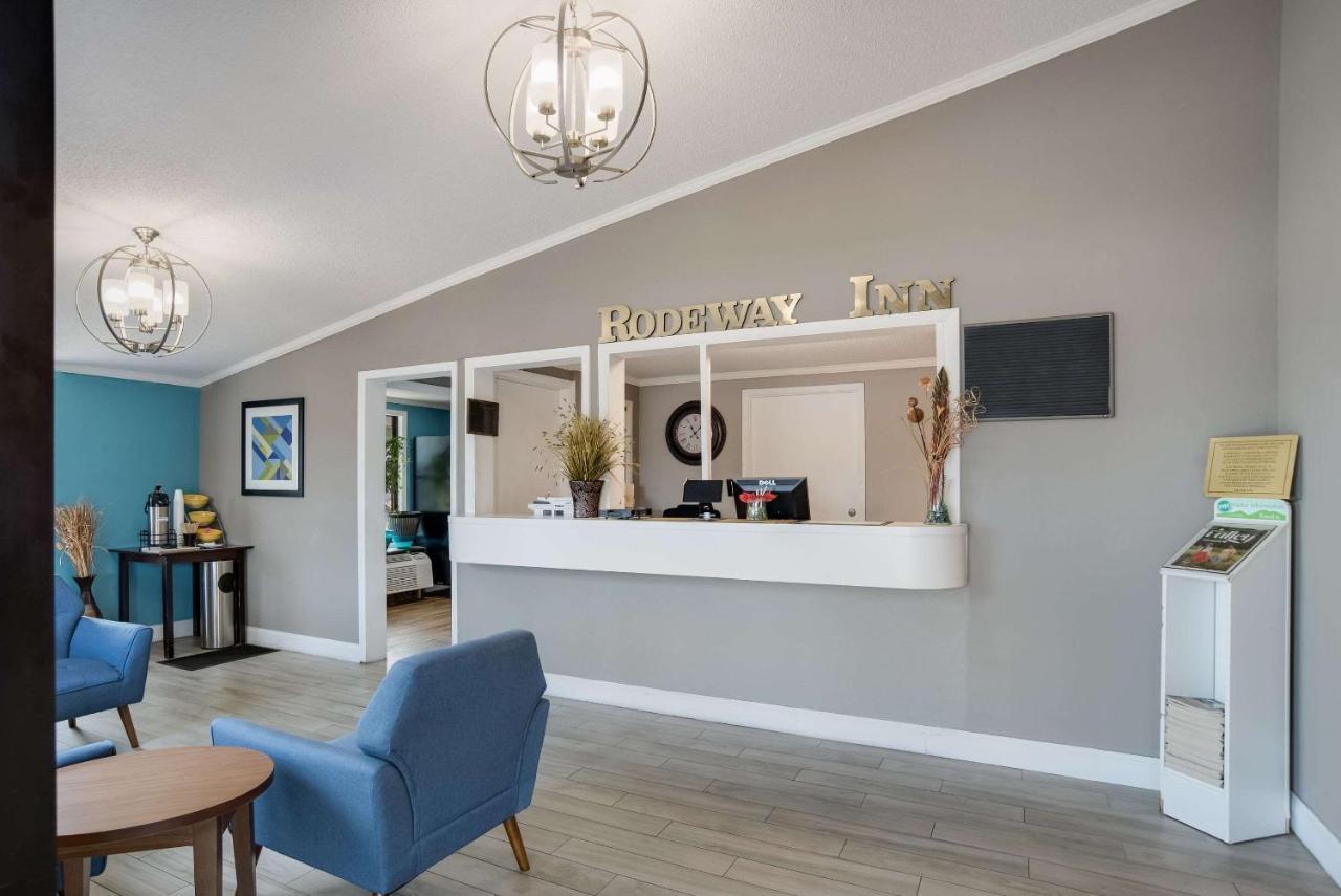 Rodeway Inn Карлайл Экстерьер фото